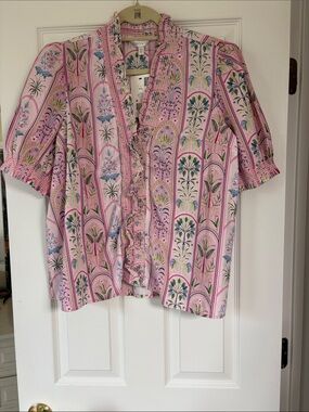 Crown and Ivy Pink Floral Ruffle Front Blouse NWT XXL